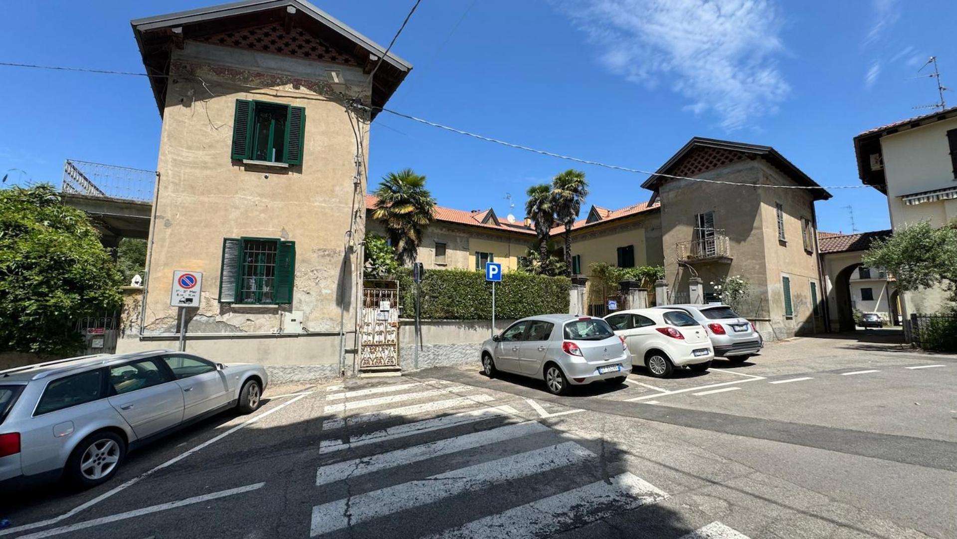 Malnate Curt Da Beta - Casa Vacanze Con Giardino, In Corte Del XVIII Secolo מראה חיצוני תמונה